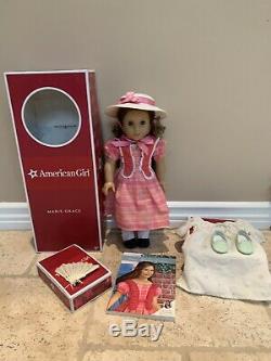18 RETIRED AMERICAN GIRL DOLL MARIE GRACE WithMEET OUTFIT HAT & HEART LOCKET