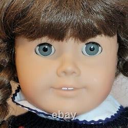 1991 Pleasant Company American Girl Doll Molly with Dreamer-Like Eyes, Meet Outfit