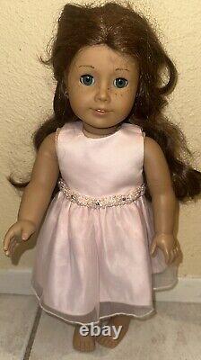 2013 American Girl Doll Auburn Hair Blue Eyes (20E4868) tan skin withaccessories