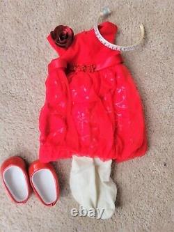 AMERICAN GIRL DOLLS LOT WITH ACCESSORIES, CLOTHES, 1 with pierced ears