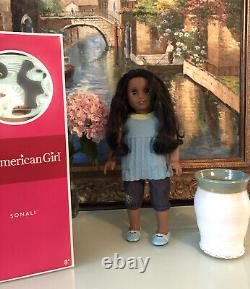 AMERICAN GIRL DOLL SONALI WITH Box RARE Chrissa Friend