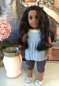 AMERICAN GIRL DOLL SONALI WITH Box RARE Chrissa Friend