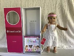 Adult Collector LNIB American Girl Doll of the Year 2009 Gwen Thompson, Book+