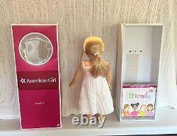 Adult Collector LNIB American Girl Doll of the Year 2009 Gwen Thompson, Book+