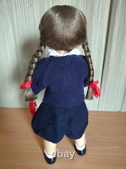 American Girl 18 Molly MCIntire Doll with Glasses Brown Hair Blue Eyes Nice