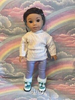 American Girl 18 doll Corinne Girl of the Year 2022 Blue Hair Asian