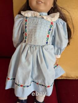 American Girl 18 inch DOLL Pleasant Company With Outfit & Accessories Fast Ship