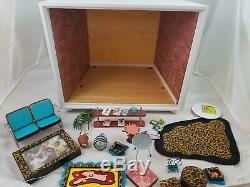 American Girl AG Illuma Room Mini City Loft Apartment Accessories Box Display