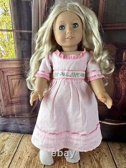 American Girl Doll Caroline Abbott in Meet Outfit Retired blue eyes