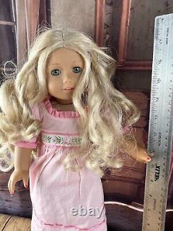 American Girl Doll Caroline Abbott in Meet Outfit Retired blue eyes