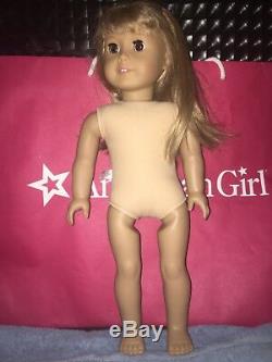 American Girl Doll Chrissa Gwen Sonali With Outfits And Books Girl of the Year