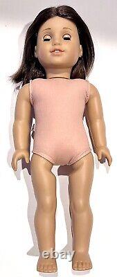 American Girl Doll Chrissa Maxwell- Girl Of The Year 2009 Box Book