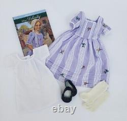 American Girl Doll Felicity Merriman 18 Paperback Book RETIRED In box