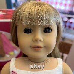 American Girl Doll Gwen Rare retired in Excellent Condition