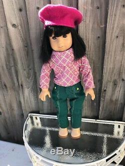American Girl Doll Ivy Ling (doll) & Accessories Close