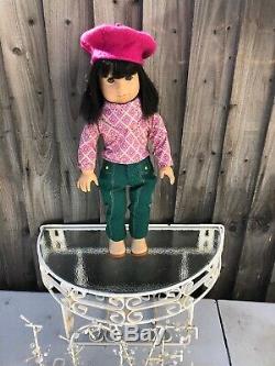 American Girl Doll Ivy Ling (doll) & Accessories Close