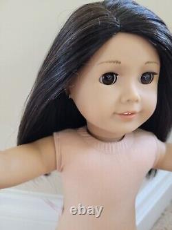 American Girl Doll JLY 25 Black Brown Hair Brown Eyes Pierced Ears Beautiful NM