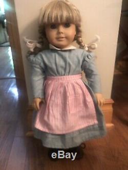 American Girl Doll Kirsten Vintage 1990 w papers, box, additional dress, blanket