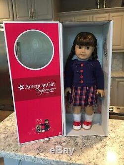 American Girl Doll MOLLY New in Box PLUS new pajamas & accessories SOLD OUT