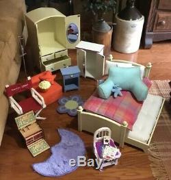 American Girl Doll Molly Lot Furniture, Accessories, Pets, clothes, IlLuma Room