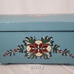 American Girl Doll Pleasant Company Kirsten's Blue Trunk Wooden Storage Chest