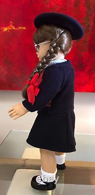 American Girl Doll Pleasant Company Retired Molly Complete Meet Outfit