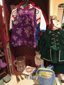 American Girl Doll Pleasant Company With A Lot Of Accessories RETIRED