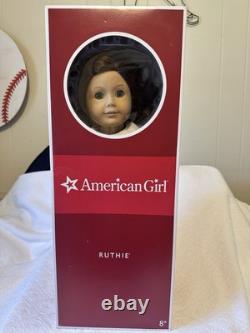 American Girl Doll RUTHIE SMITHENS Original Box & Xmas Outfit Great Hair & Limbs
