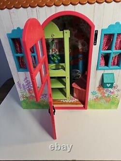 American Girl Doll WELLIEWISHERS PLAYHOUSE wellie wishers play house Retired