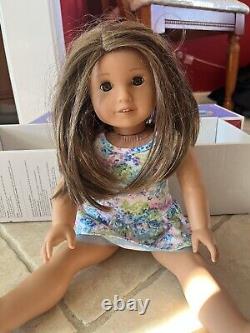 American Girl Doll With Box/carrier/bag