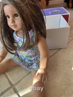 American Girl Doll With Box/carrier/bag