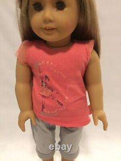 American Girl Isabelle 2014 Girl of The Year Doll with Meet Outfit Hair Extensions