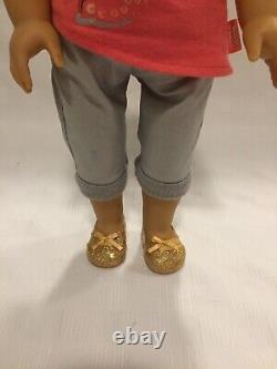 American Girl Isabelle 2014 Girl of The Year Doll with Meet Outfit Hair Extensions