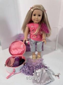 American Girl Isabelle Palmer GOY 2014, Dressed in her Meet Outfit Case Hair Att