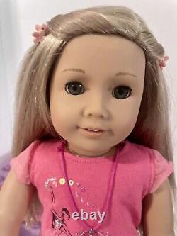 American Girl Isabelle Palmer GOY 2014, Dressed in her Meet Outfit Case Hair Att