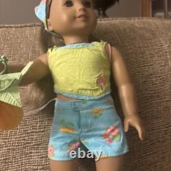 American Girl Kanani Akina Doll Girl Year 2011 RETIRED in TROPICAL BREEZE