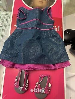 American Girl Of The Year 2012 Mckenna Brooks Doll Meet Outfit, Book + More