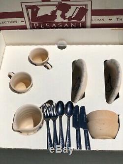 American Girl Pleasant Company Kirsten Pottery Set