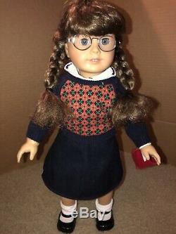 American Girl Pleasant Company Molly Doll WithFull Meet Outfit EUC Retired