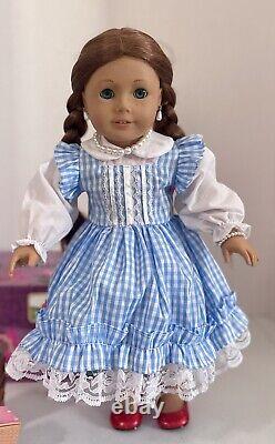 American Girl Saige GOY 2013 Dressed as Dorothy Wizard of Oz with Her Meet Dress