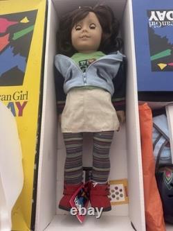 American Girl Today 2001 Lindsey Bergman Doll Book Accessories and Box retired