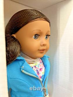 American Girl Truly Me 18 Doll 49? Blue Eyes Wavy Dark Brown Hair Book NEW