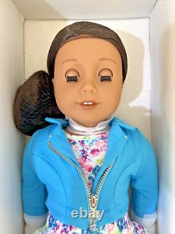 American Girl Truly Me 18 Doll 49? Blue Eyes Wavy Dark Brown Hair Book NEW