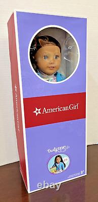 American Girl Truly Me 18 Doll 49? Blue Eyes Wavy Dark Brown Hair Book NEW