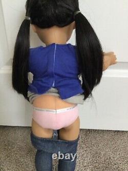 American Girl Z Yang Dark Haired Asian Doll Retired EUC, ONLY DISPLAYED
