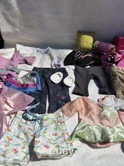 American girl Doll GRACE With Lots Of Clothes, Bracelet Shoes Ect Rare