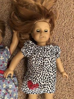 American girl doll lot of 6 dolls used and Accessories (clothes /wheelchair)