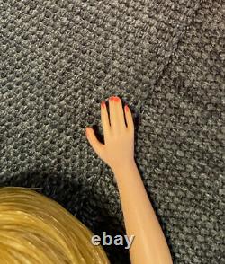 Ash Blonde American Girl Bendable Leg Barbie