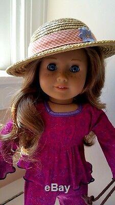 Awesome American Girl Doll Nicki LOT