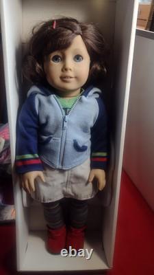 Beautiful American Girl Doll Lindsey Bergman & Accessories